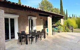 Villa de charme en campagne avec piscine privée et nature luxuriante